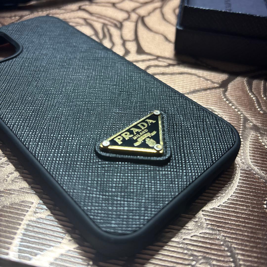 PRADA スマホケース iPhone13