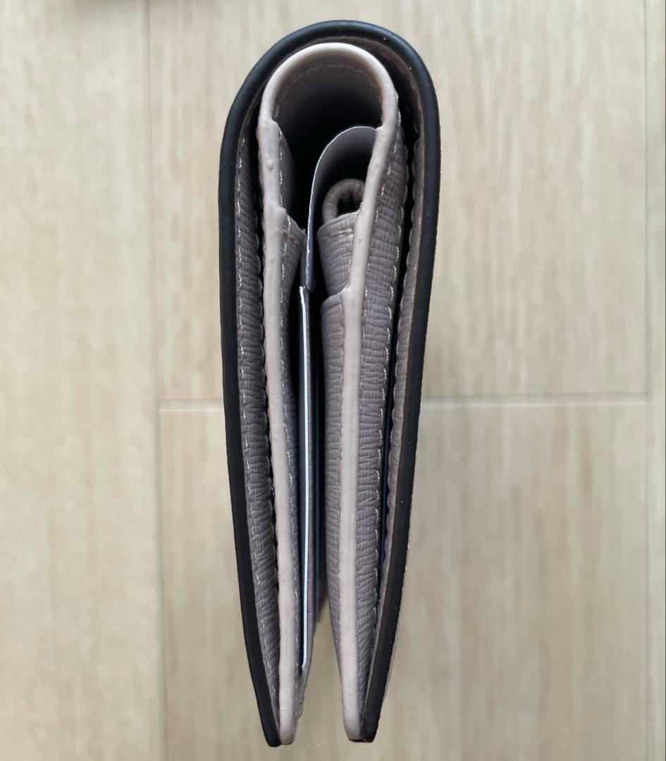 【新品未使用】FURLA フルラ バビロン 二つ折り財布 ダリア ベージュ