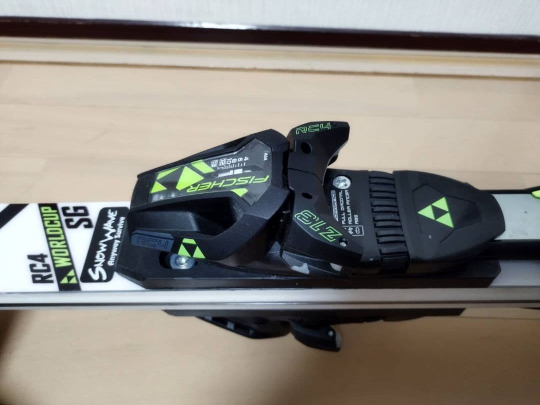 フィッシャー　FISCHER RC4 SG スキー板　180cm　R30　Z13