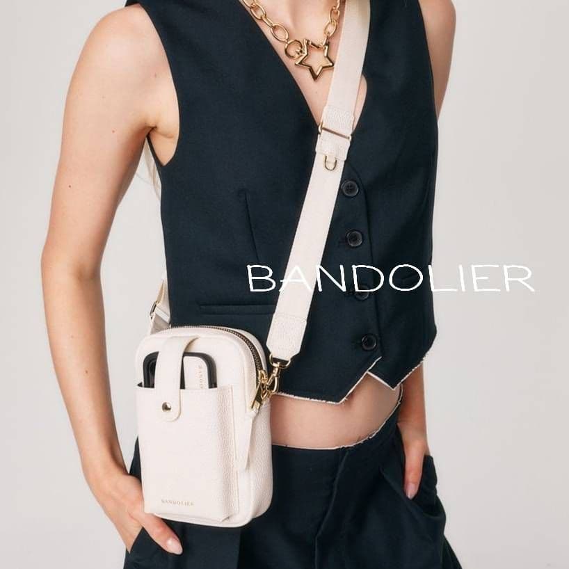 売り切り BANDOLIER バンドリヤー ショルダーバッグ 斜め掛け
