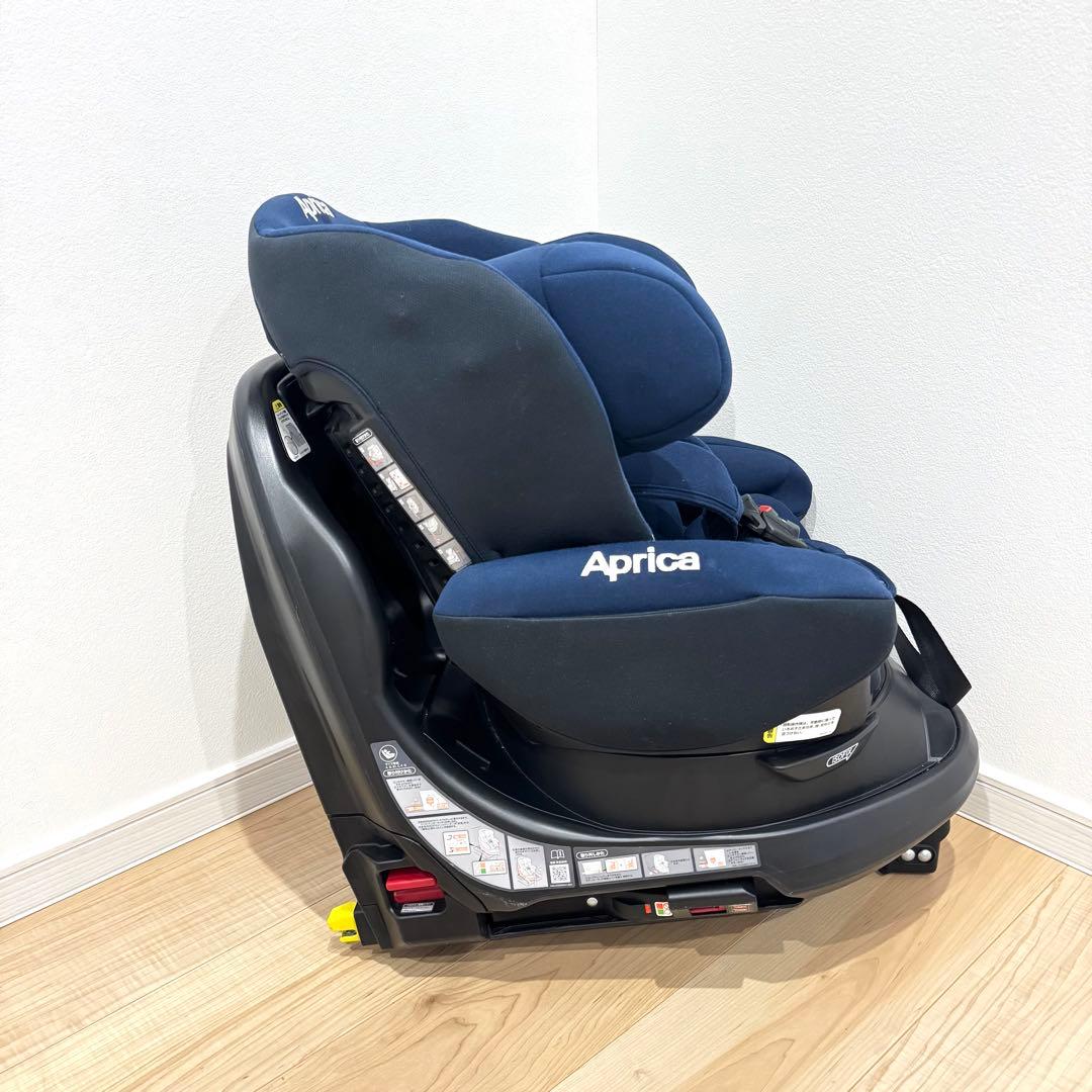 【美品】　Aprica アップリカ　ディアターンプラス　チャイルドシート