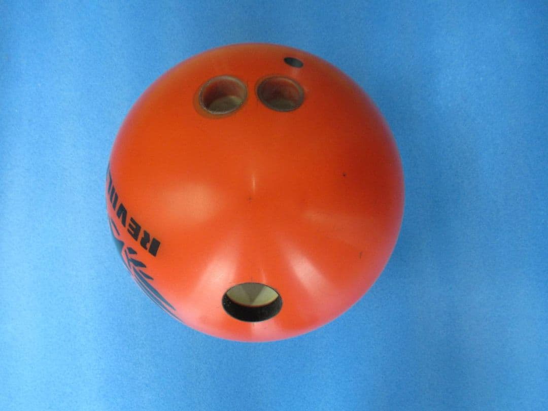 REVOLT　ボウリングボール　ボーリング