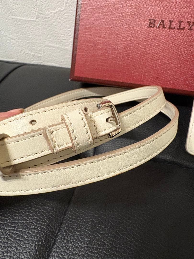 美品BALLY バリー　ミニ財布　ショルダーバッグ　クリスタルミニショルダー