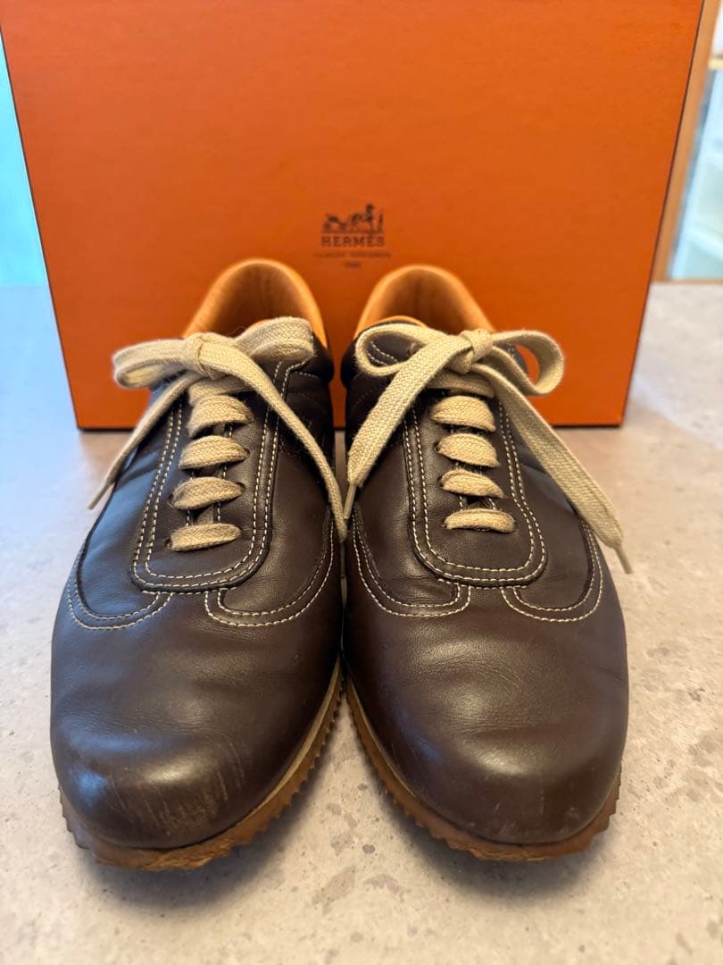 HERMES エルメスクイックレザーHロゴ　ローカットスニーカー