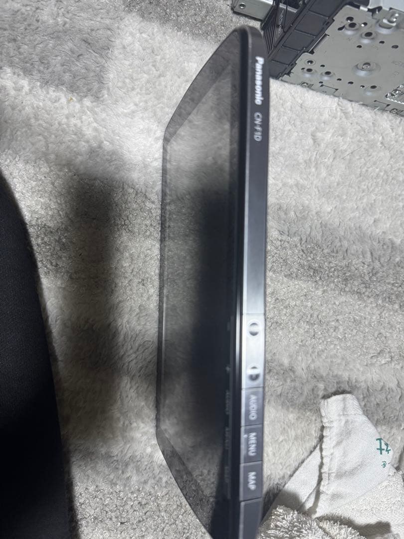 ストラーダ　Panasonic CN-F1D カーナビ HDMI