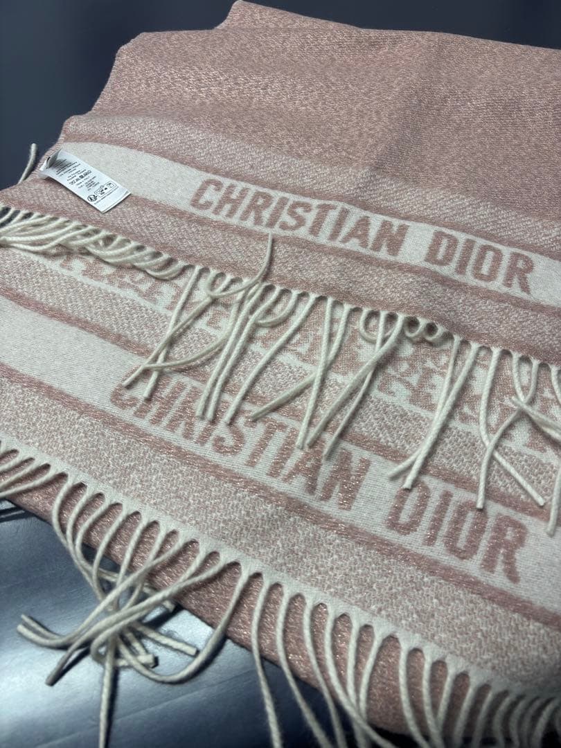 Dior マフラー ピンク　新作