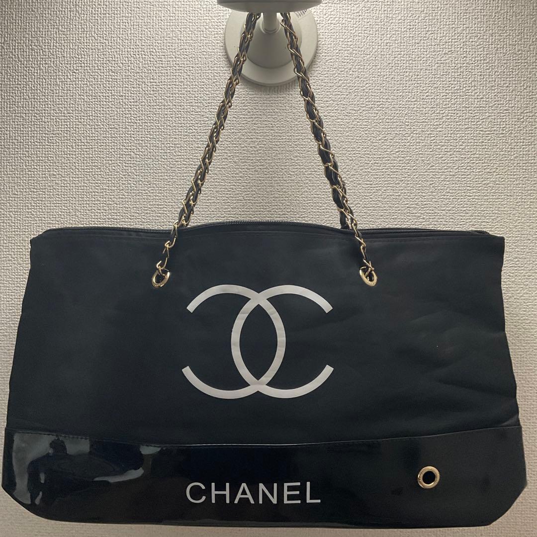 CHANEL バッグ 黒 ノベルティ
