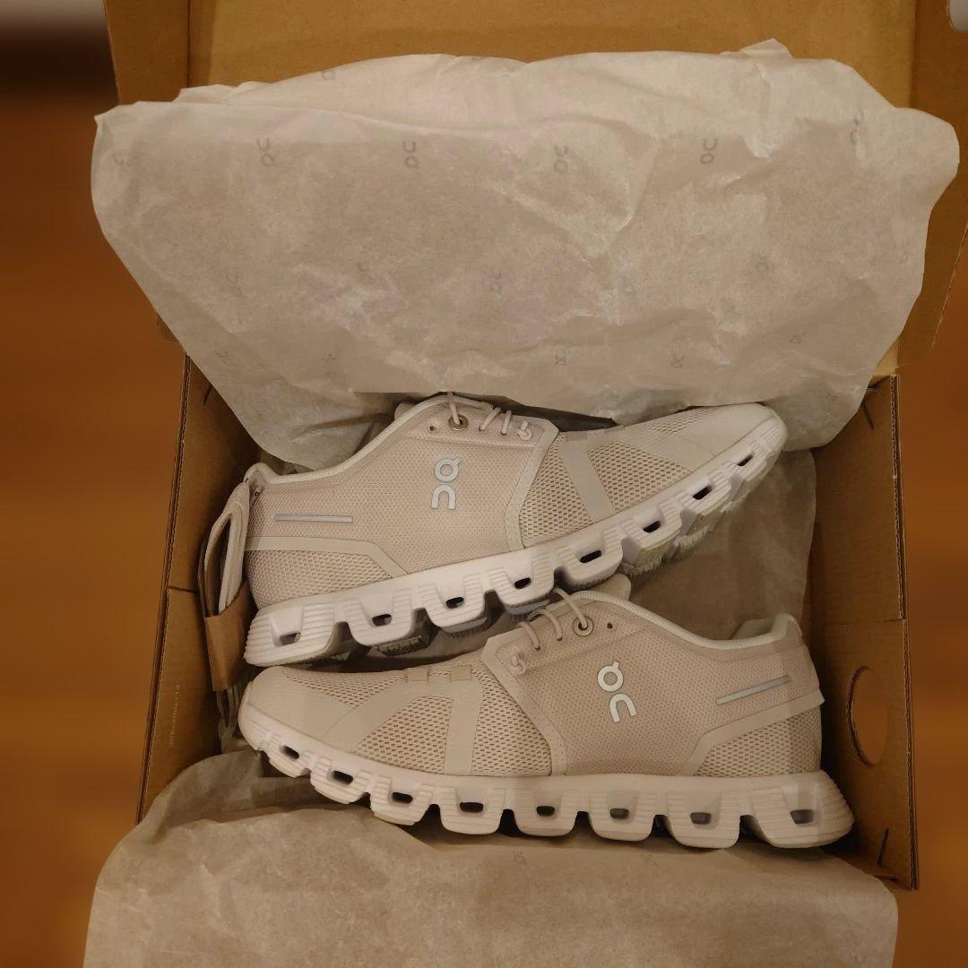 靴 On Cloud 5 Pearl / White 8.5 W