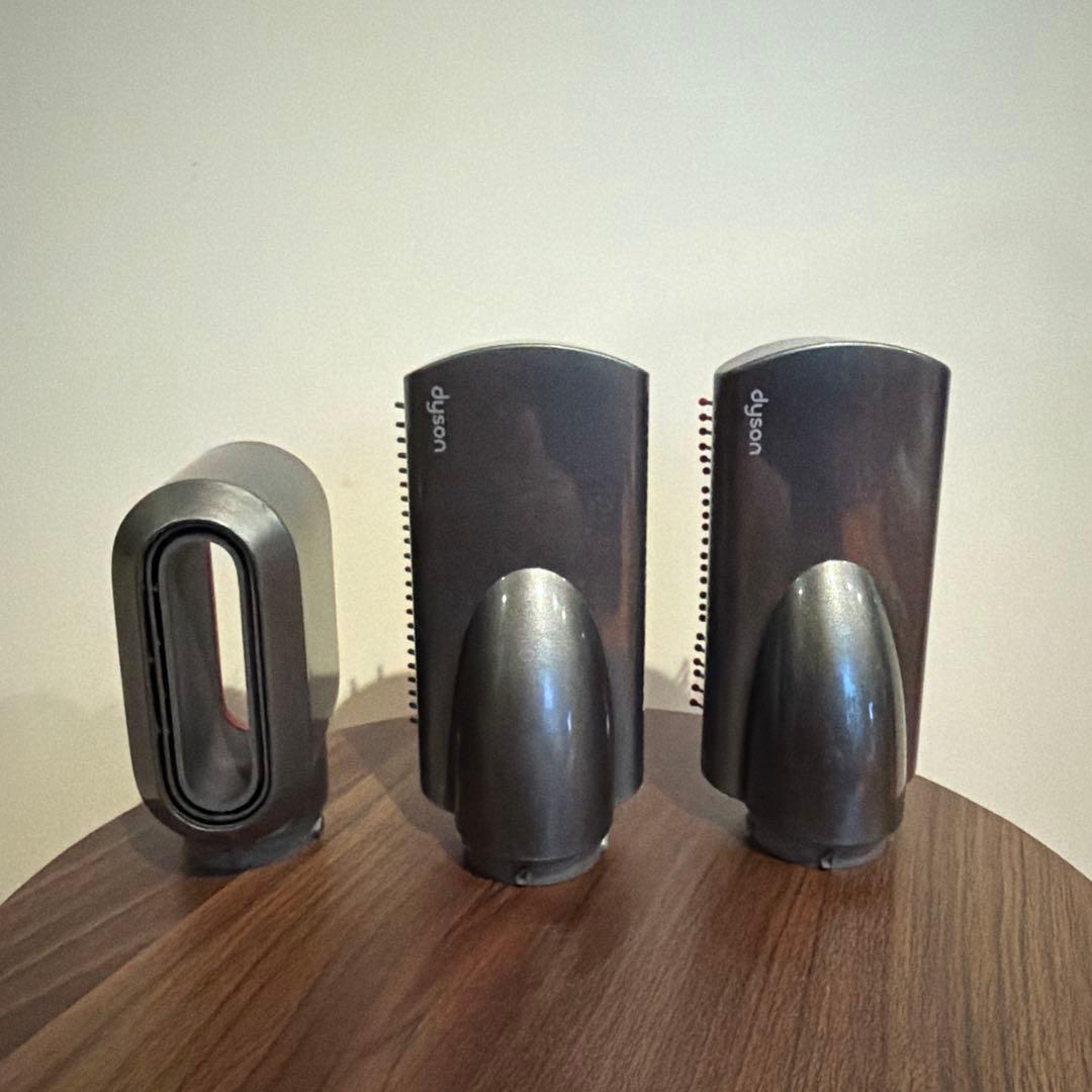 dyson airwrap HS01 ダイソン エアラップ　ヘアスタイラー