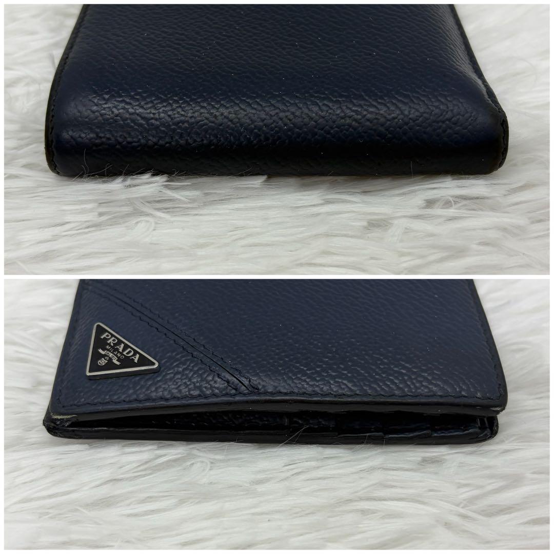 美品✨プラダ 二つ折り サフィアーノ 三角ロゴ 折り財布 レザー シボ革 紺