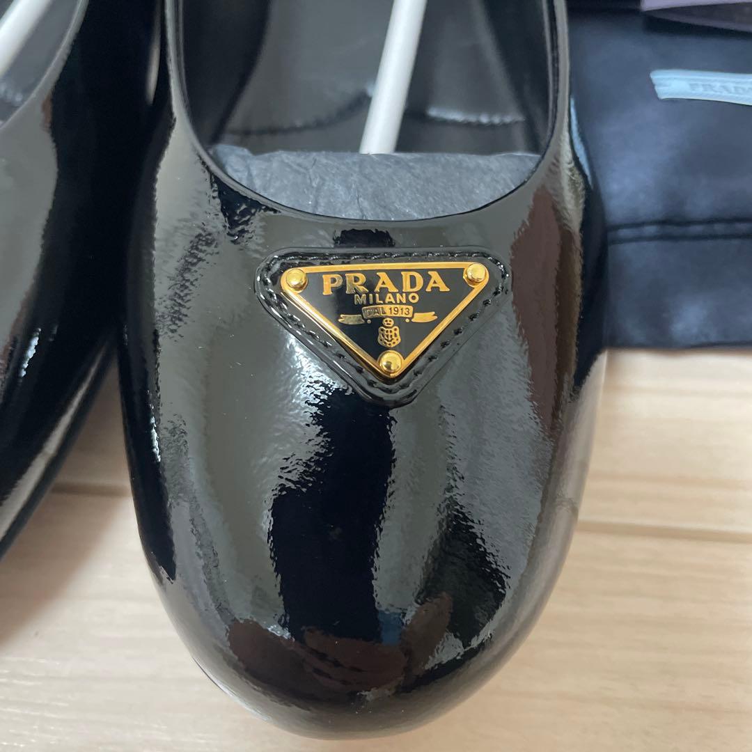 新品 PRADA レザー フラットシューズ
