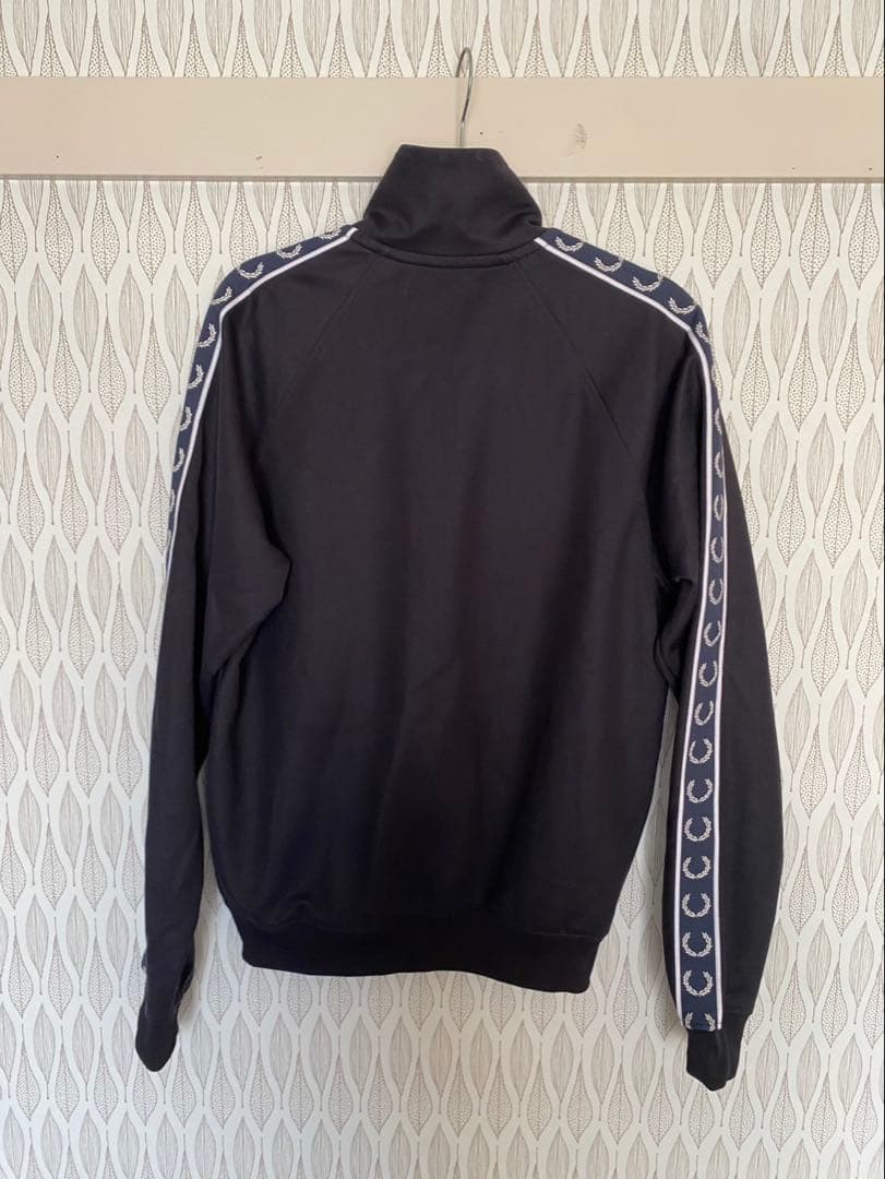 【ブラックフライデーセール！】FREDPERRY トップス