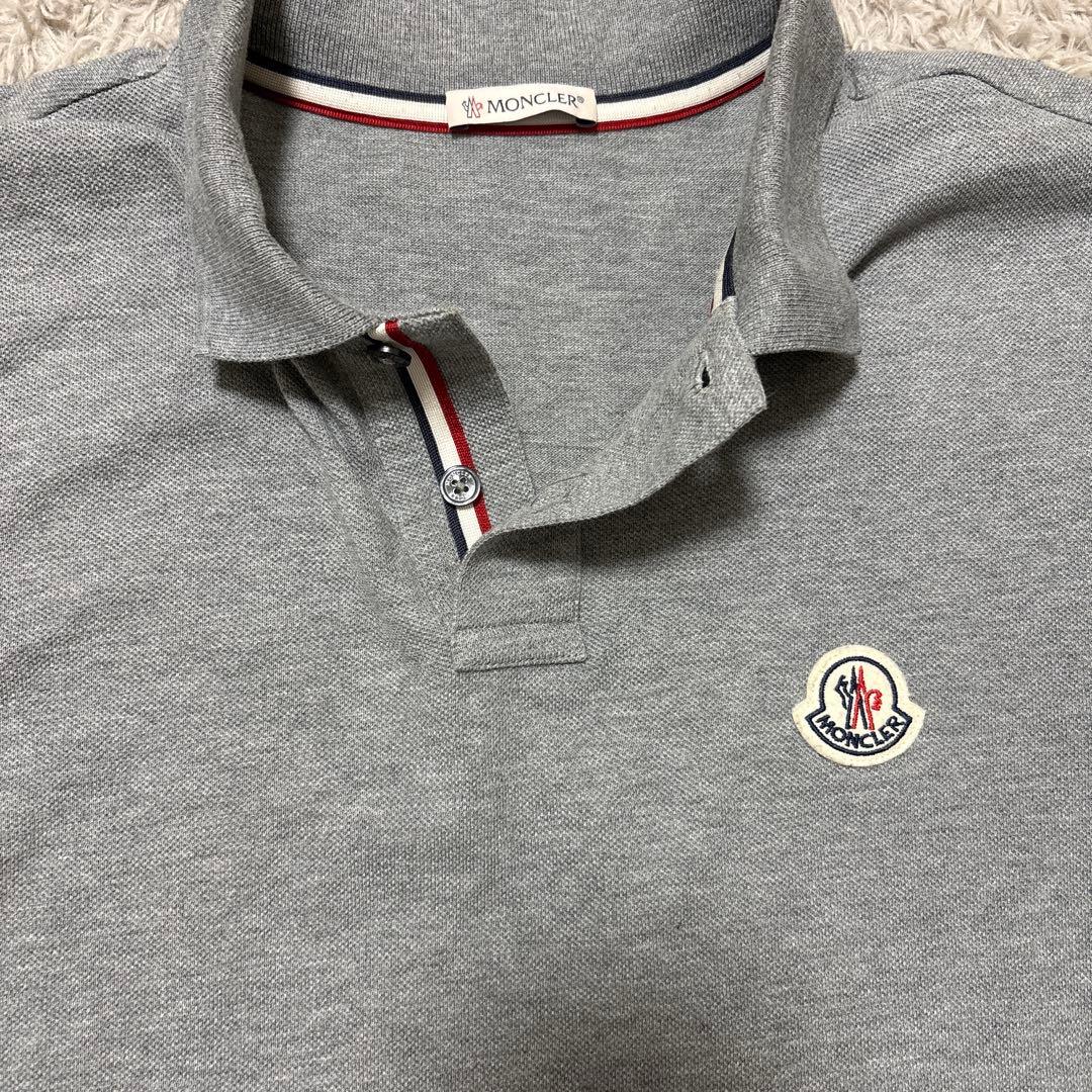 MONCLER グレーポロシャツ