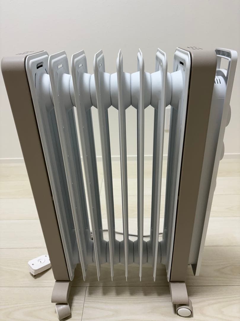 De'Longhi デロンギ オイルヒーター ヴェルティカルド