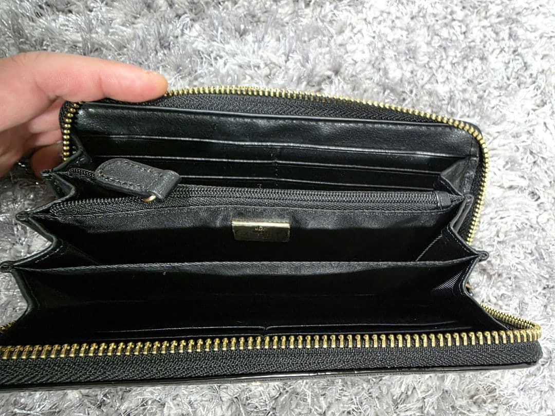 ☆美品☆ ヴィヴィアンウエストウッド 本革 エナメル オーブ 長財布 ブラック