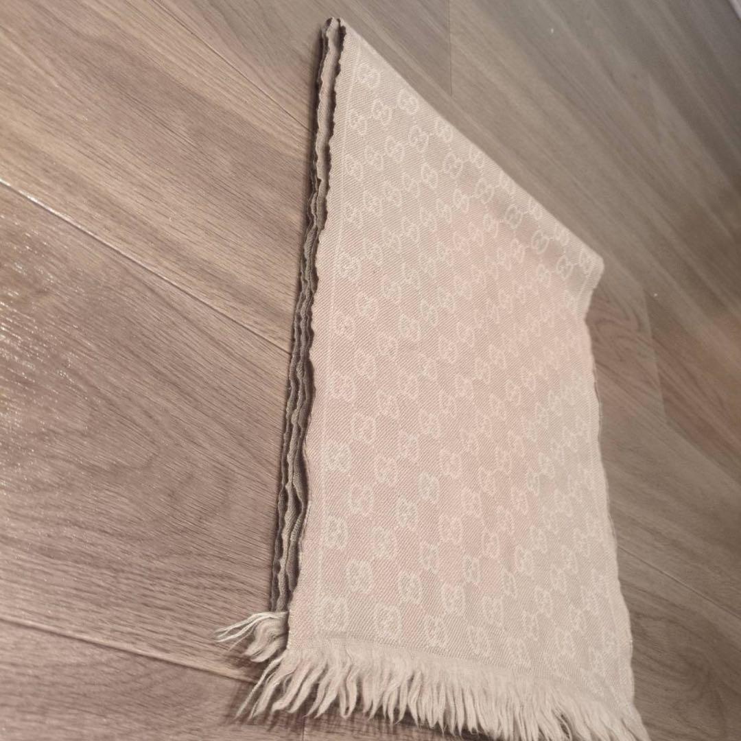 GUCCI GGロゴマフラー ベージュ