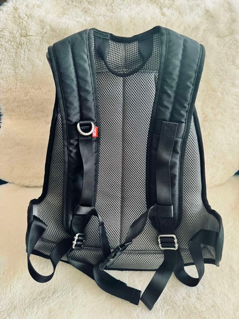 エルゴノミックデザイン ブラックリュック(DIESEL)