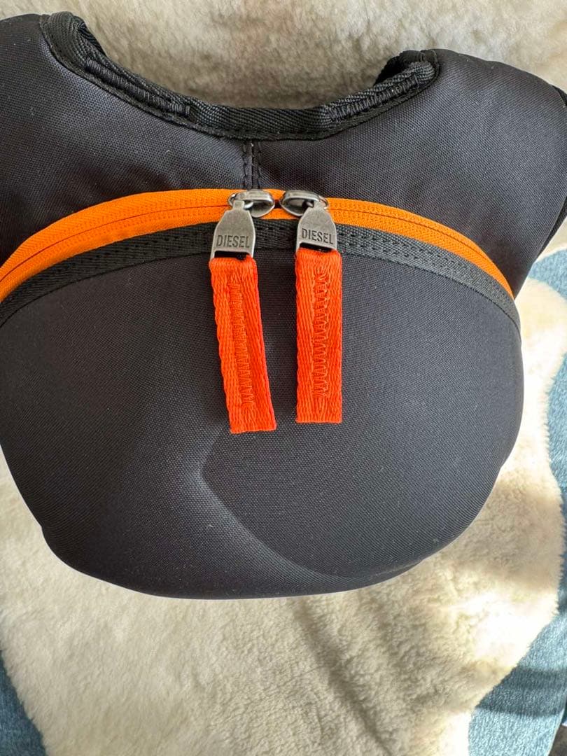 エルゴノミックデザイン ブラックリュック(DIESEL)