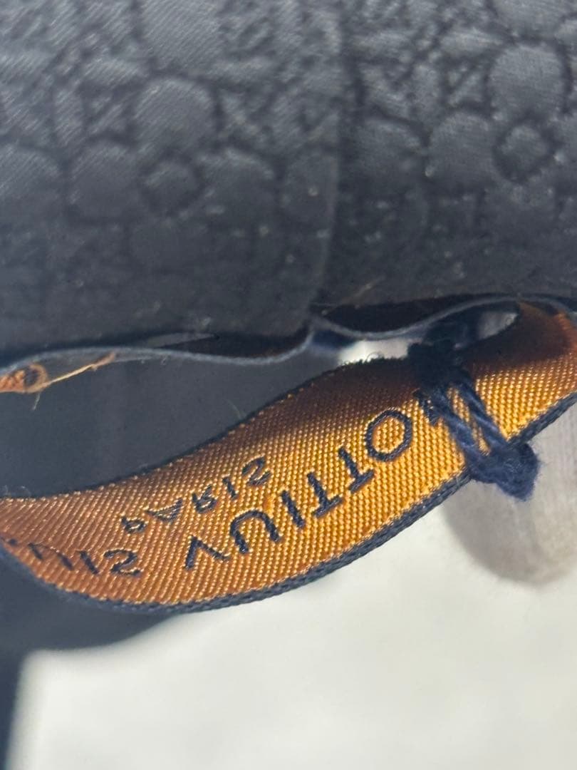 LOUIS VUITTON ダークブルーネクタイ