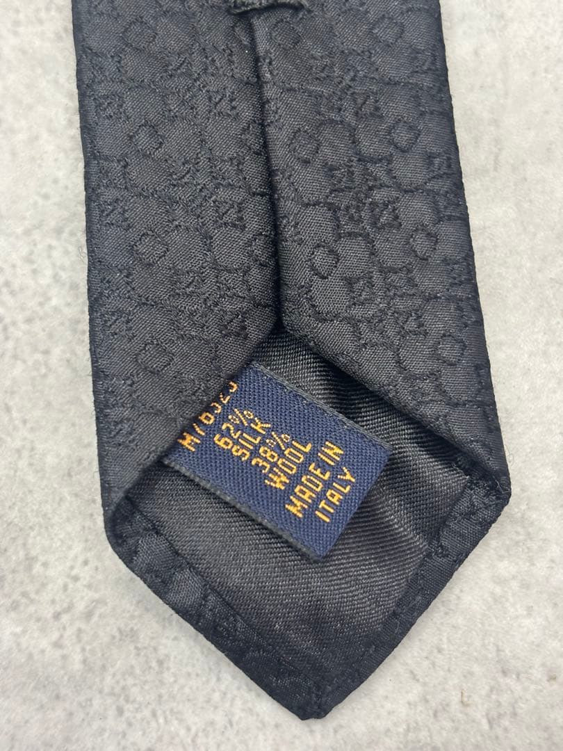 LOUIS VUITTON ダークブルーネクタイ