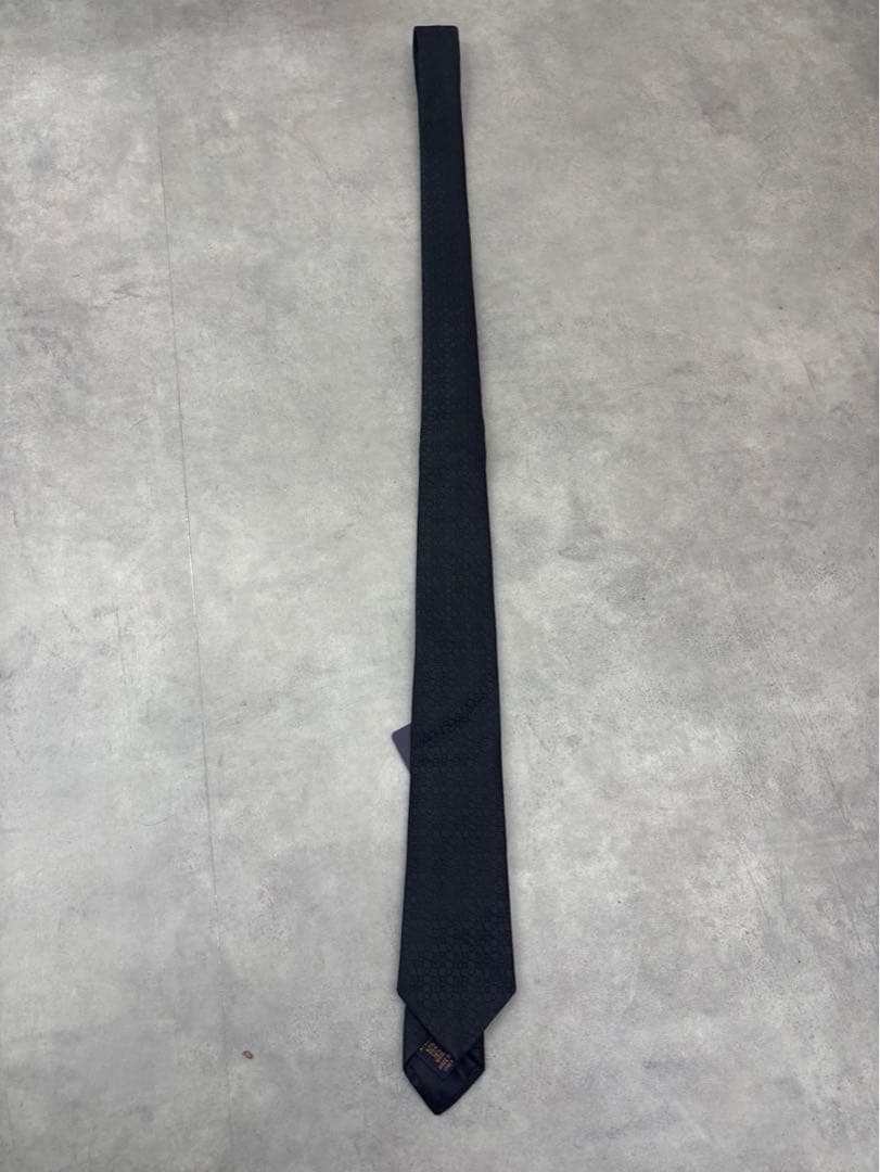 LOUIS VUITTON ダークブルーネクタイ