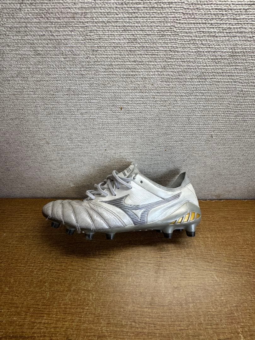 Mizuno モレリアネオ3 シャイニング 限定色 サイズ26.5cm