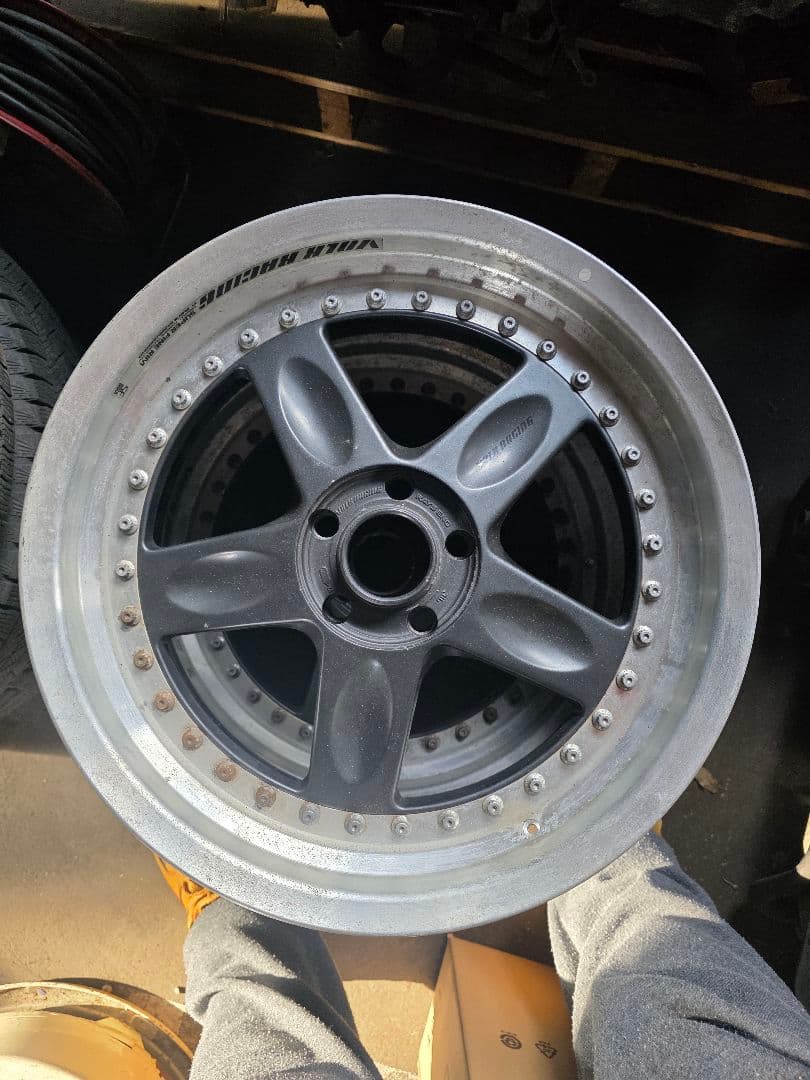 ボルクレーシング　グループC 8J ２本　１７インチ