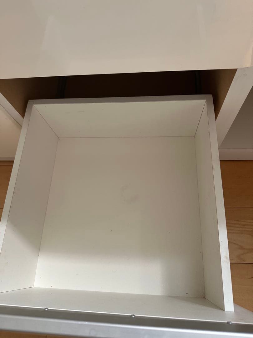 ニトリ　キッチンカウンター　120センチ幅食器棚