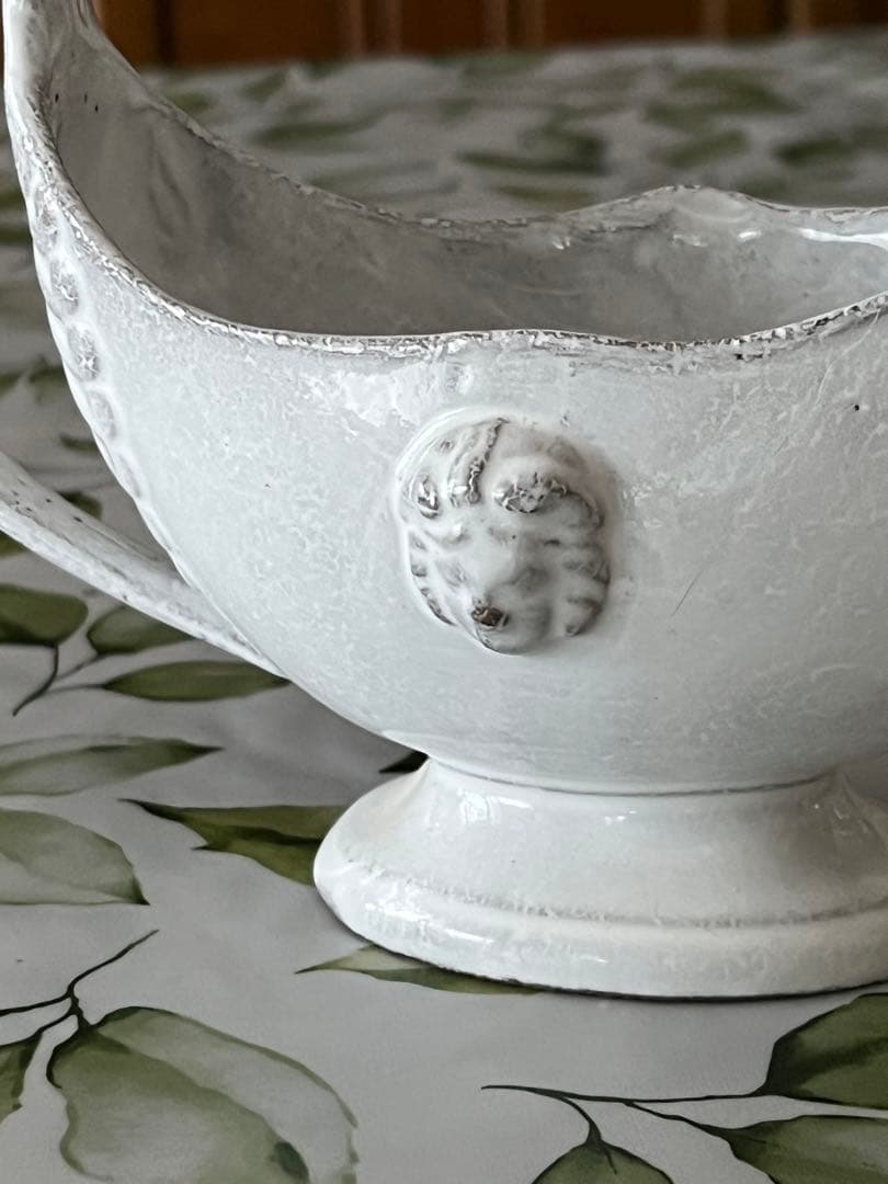 アスティエ・ド・ヴィラット　ソースボート