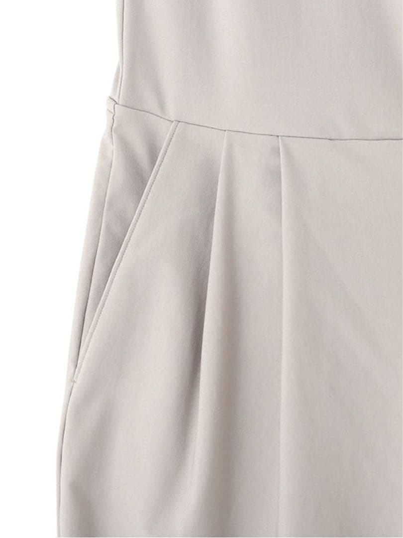 新品タグ付 カバーアップ バックオープン オールインワン ラッシュガード 日本製