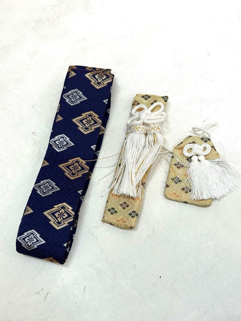 七五三3歳　羽織・羽織紐・着物・長襦袢・袴・帯・懐剣・ 肩上げ済み