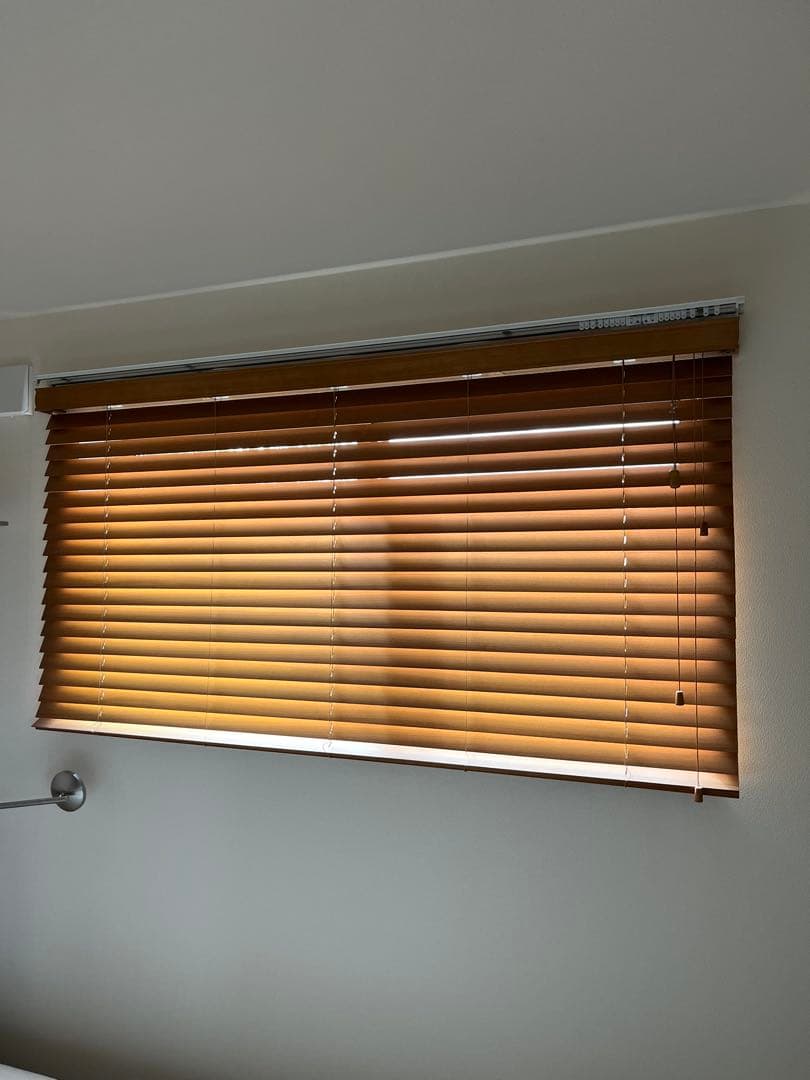 送料込！大特価！早い者勝ち！TUISS DECOR 木製ブラインド 調光機能付