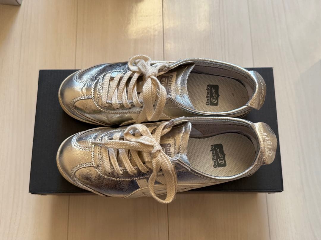 オニツカタイガー Onitsuka Tiger スニーカー シルバー
