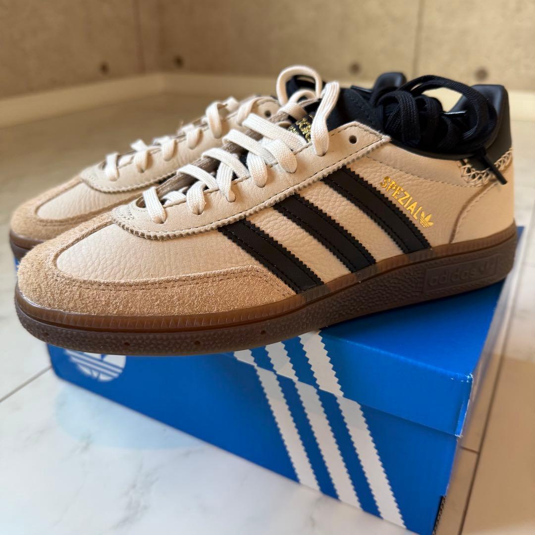 新品✨ adidas アディダスHANDBALL SPEZIAL W 24cm
