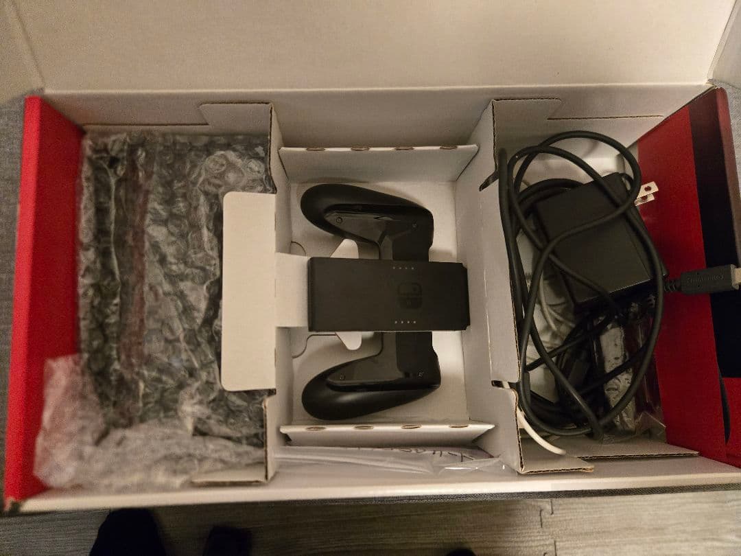 ​【SDカード付】Nintendo Switch 本体 ネオンブルー/レッド