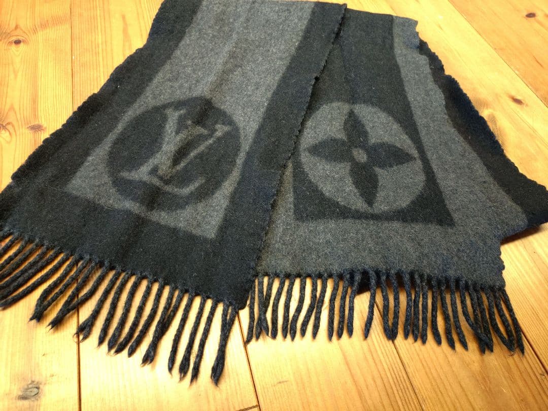 ルイ・ヴィトン マフラー