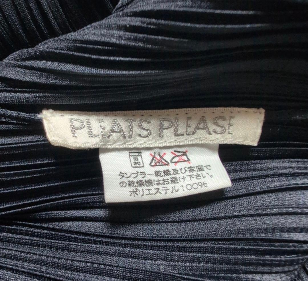 専用 イッセイミヤケ ブラック プリーツプリーズ デザイン 長袖トップス