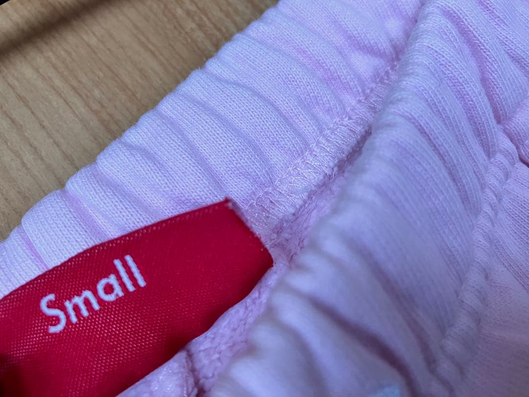 ちゃたろう　Supreme ピンク ショートパンツ Sサイズ