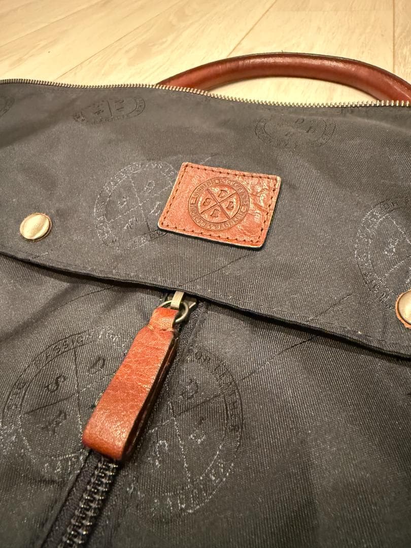 本革 ボストンバッグ 北欧 Saddler 高級ガーメントバッグ