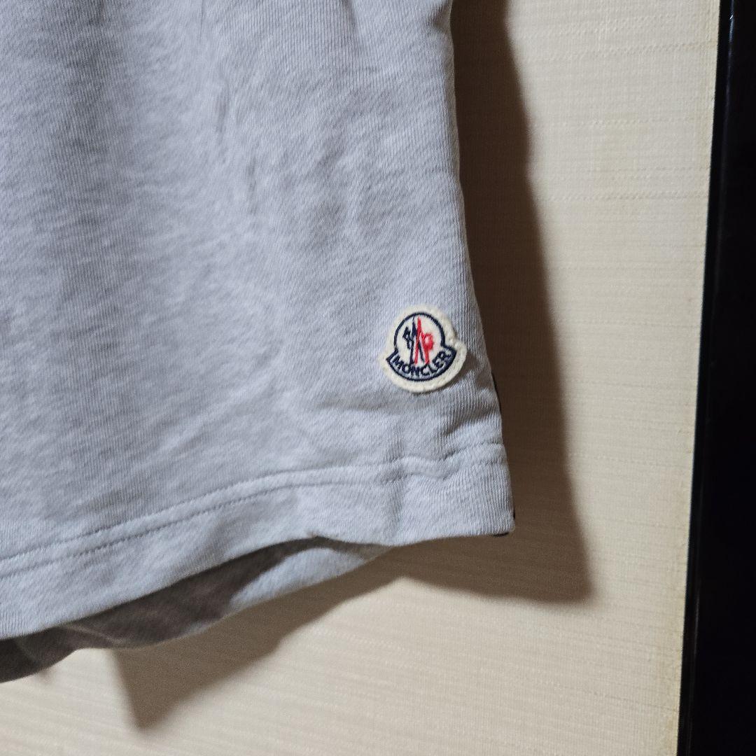 MONCLER サイドストライプ ショートパンツ グレー