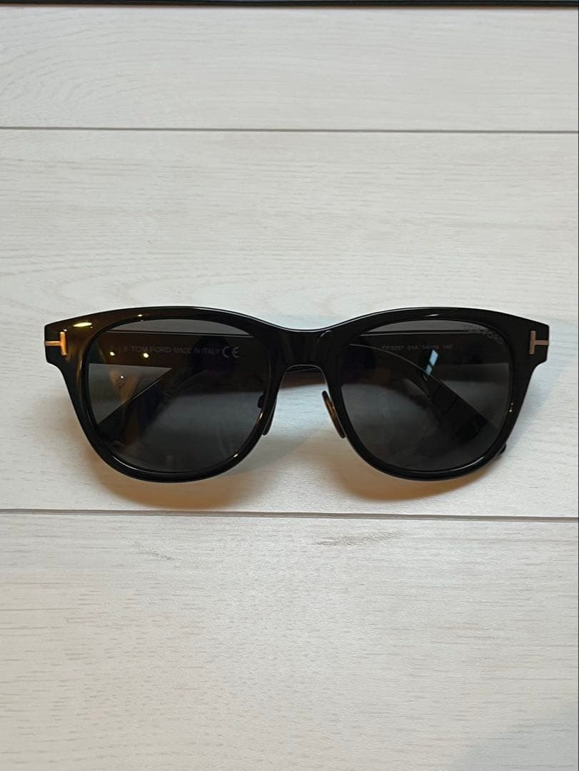 TOM FORD TF9257 01A ウェリントンサングラス