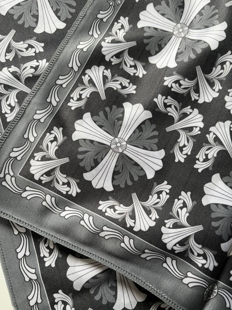 【クロムハーツ　メガネ拭き】