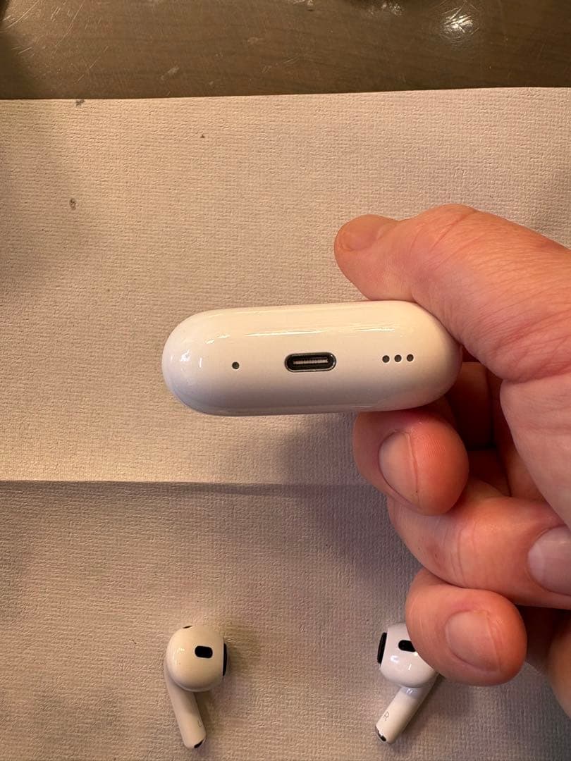 AirPods Pro 2本体 USB-C充電ケース付き