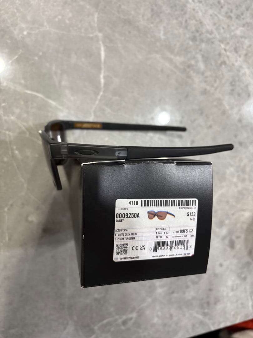 Oakley ACTUATOR サングラス