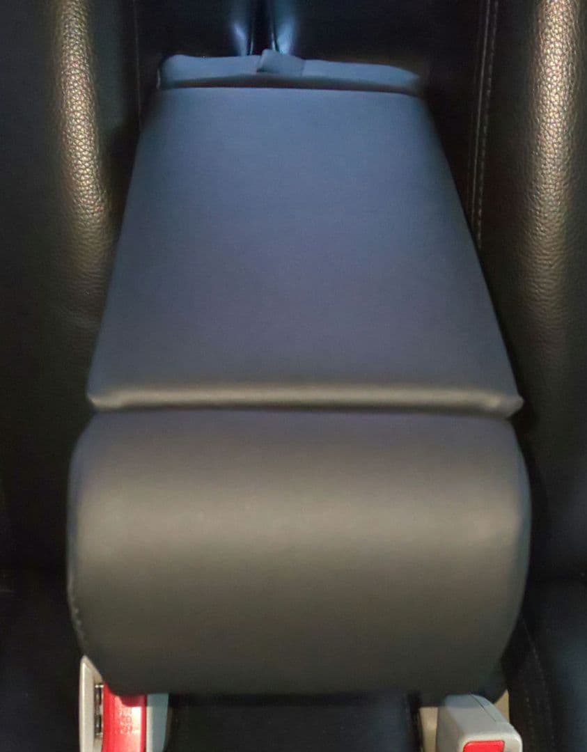 限定品 エブリィ DA17W 収納BOX付 BIGアームレスト 合皮カバー 黒