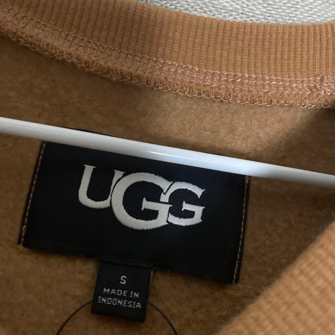 UGG ブラウン トレーナー