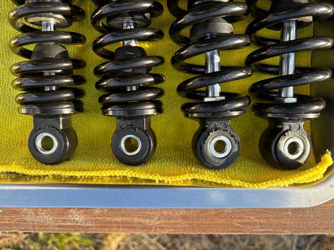 ま*や様 フュージョン　ファーストカルム　サスペンション　車高調