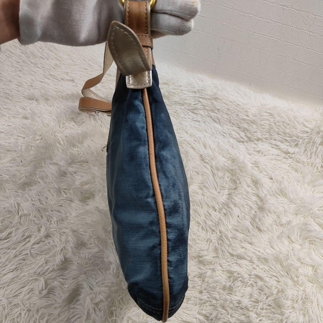 本日限定価格　LOEWE ショルダーバッグ ブルー アナグラム A4相当収納可