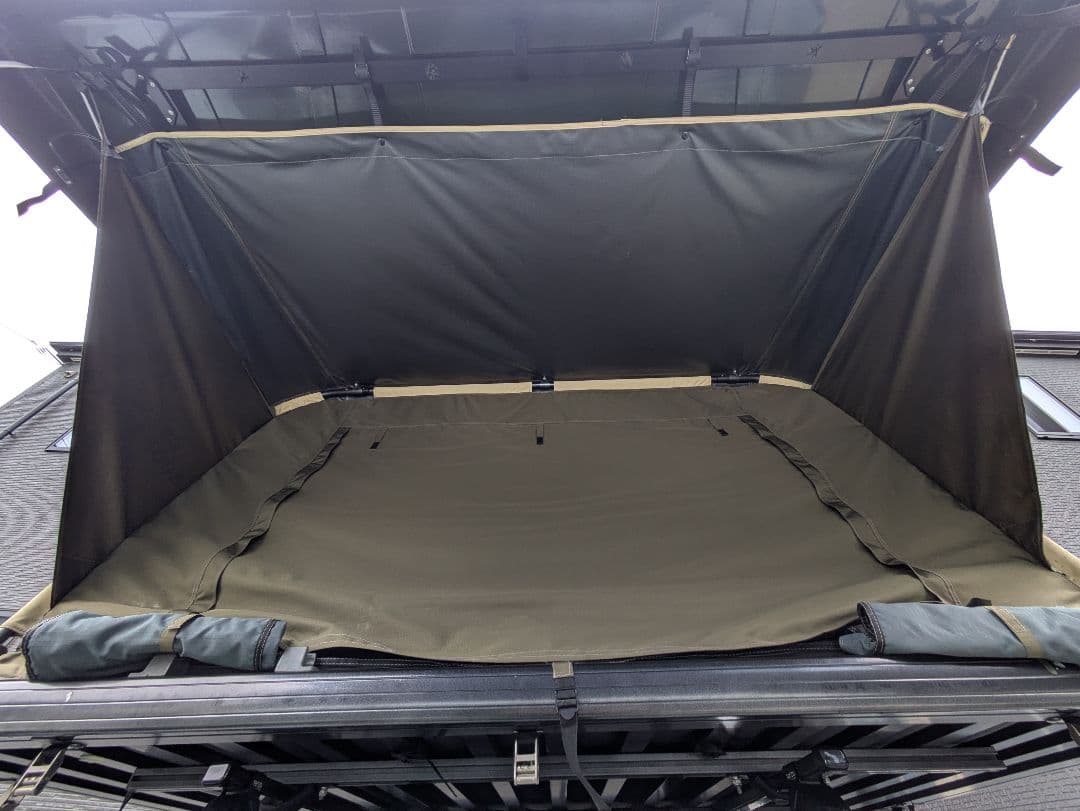 GRESS 電動ルーフテント