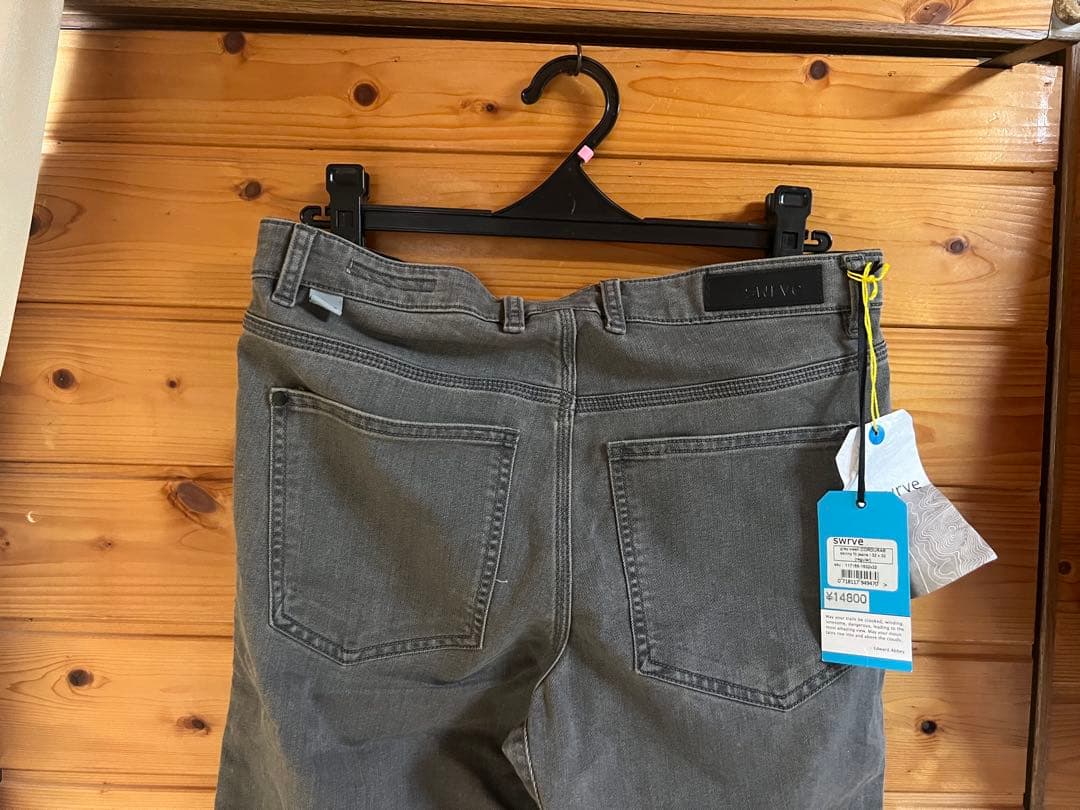 新品　swrve スワーブ　デニム　32 裾カット有り